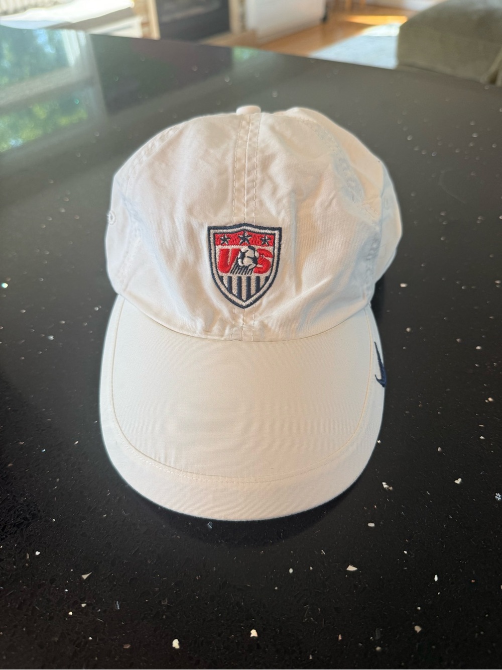 Nike White US Soccer Shield Athletic Cap - Picture 2 of 5